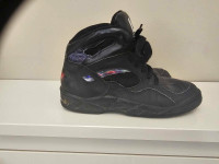Youth Size 5 L.A Gear High Top Shoes