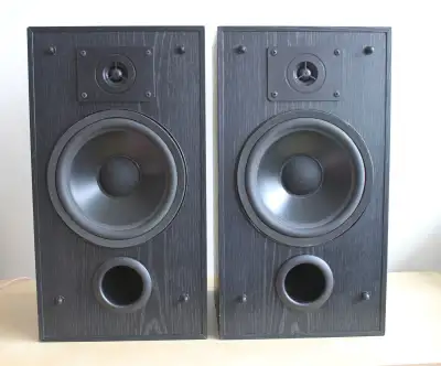 Acoustic Profiles PSL-62B bookshelf speakers, View more
