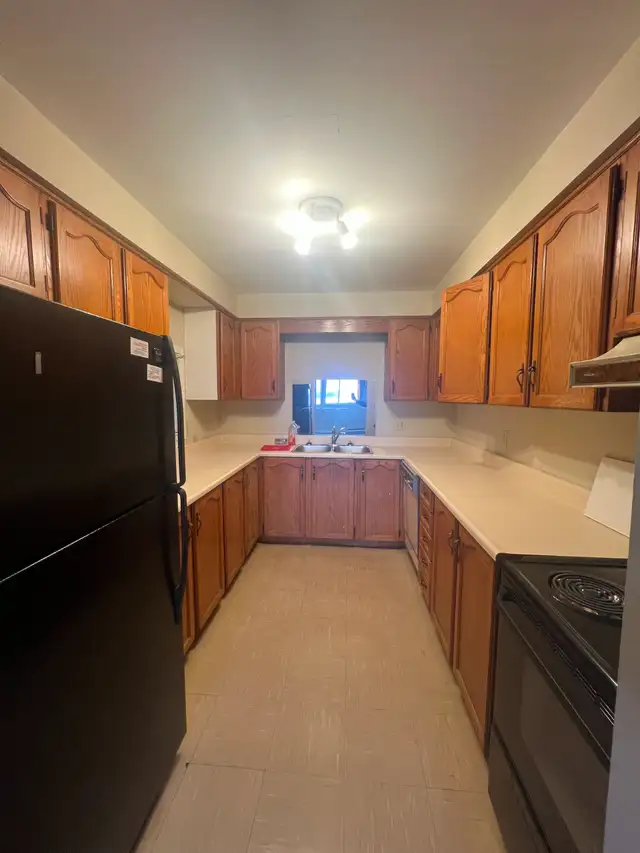 Commercial Office Space in Commercial & Office Space for Rent in Oakville / Halton Region - Image 11