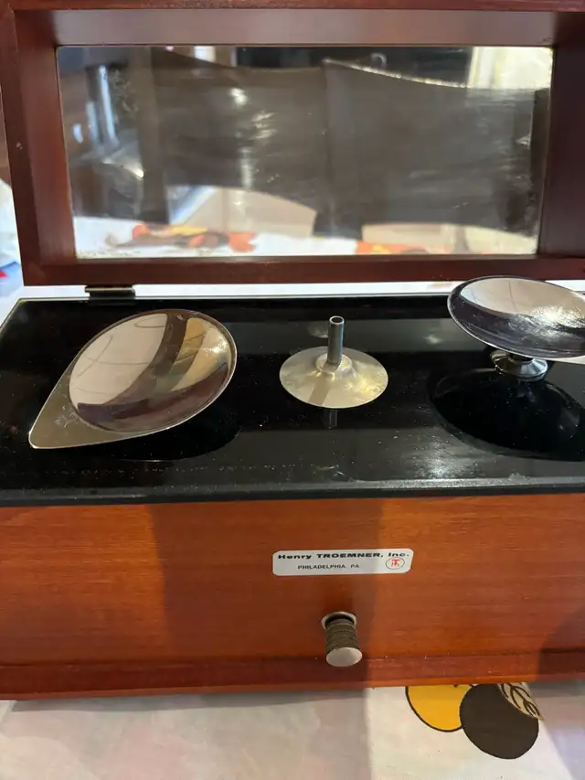 kitchen scales in Industrial Kitchen Supplies in Laval / North Shore - Image 2