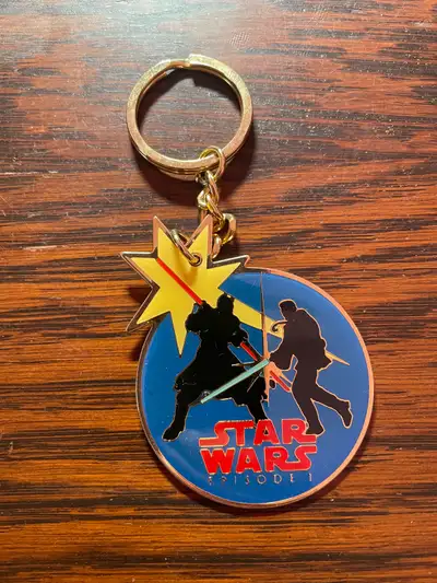 Shows Darth Maul in a lightsaber duel with Obi Wan Kenobi. Sold as is. I will message you half hour...