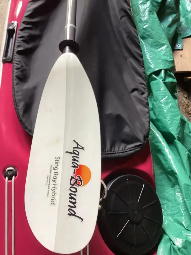 Kayak Tutjak ILA 165 à dérive blanc et rose + accessoires in Water Sports in Laval / North Shore - Image 10