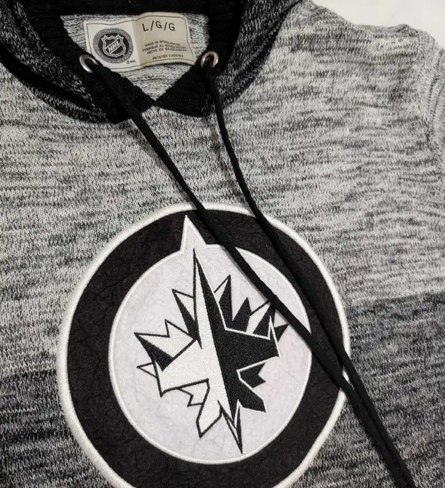 Winnipeg Jets hoodie in Men's in Winnipeg - Image 2