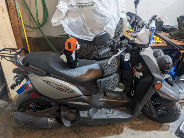 Yamaha scooter in Scooters & Pocket Bikes in Kamloops - Image 2