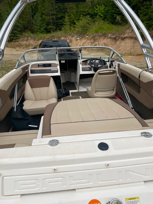 2014 Bayliner 195 , consider trades in Powerboats & Motorboats in Lloydminster - Image 6