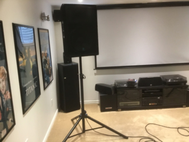 Yorkville speakers YX 15 with stands in Pro Audio & Recording Equipment in Mississauga / Peel Region - Image 4