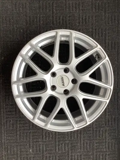 Four RSSW Drive Wheels / Colour: Silver / Diameter: 18 inches / Width: 8 inches / Bolt Pattern: 5 x...
