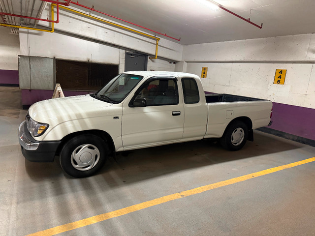 * 1998 Toyota Tacoma RWD 2.4 extracab 5 spd * in Cars & Trucks in Edmonton - Image 3