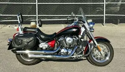2008 Kawasaki Vulcan Classic LT With all the trim options included Mustang seat Back rest Air horn E...