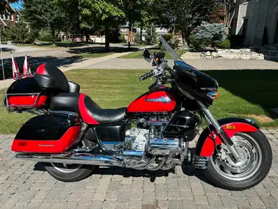 Classic beauty, excellent condition, completed a 5,000 km tour of North Eastern USA, Nova Scotia, Qu...