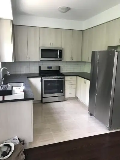 Fabulous townhouse for rent in a quiet and convenient neighborhood in Etobicoke. 3 bedrooms and 3 wa...