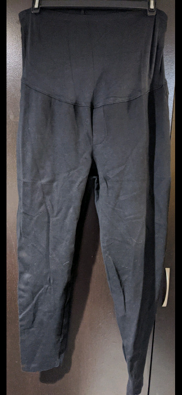 Maternity bottoms - sizes S to XL - EUC/BNWOT in Women's - Maternity in City of Toronto - Image 4