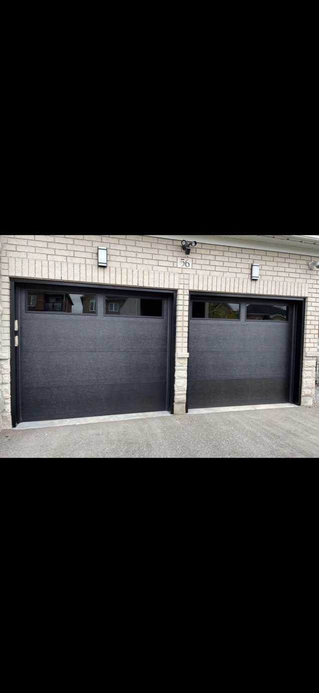 Garage doors  in Garage Doors & Openers in St. Catharines - Image 2
