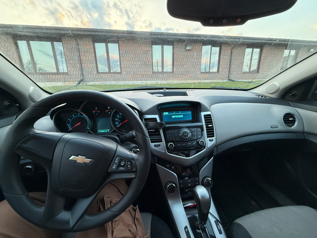 Chevrolet cruze 2014 in Cars & Trucks in Peterborough - Image 4