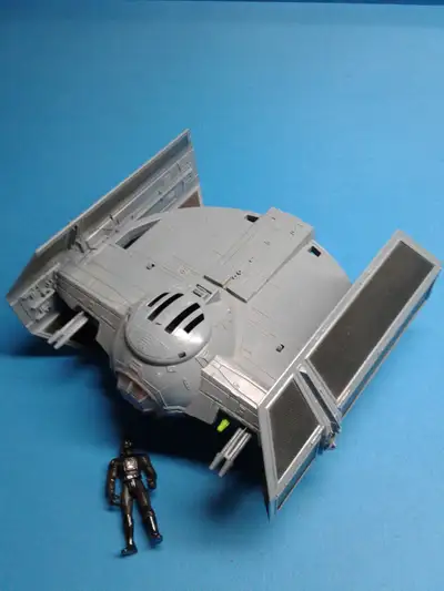 2001 Hasbro Slave 1 Starship Jango FeHs 1996 Hasbro Lucas Films Snowspeeder Action Fighter Ship 1995...