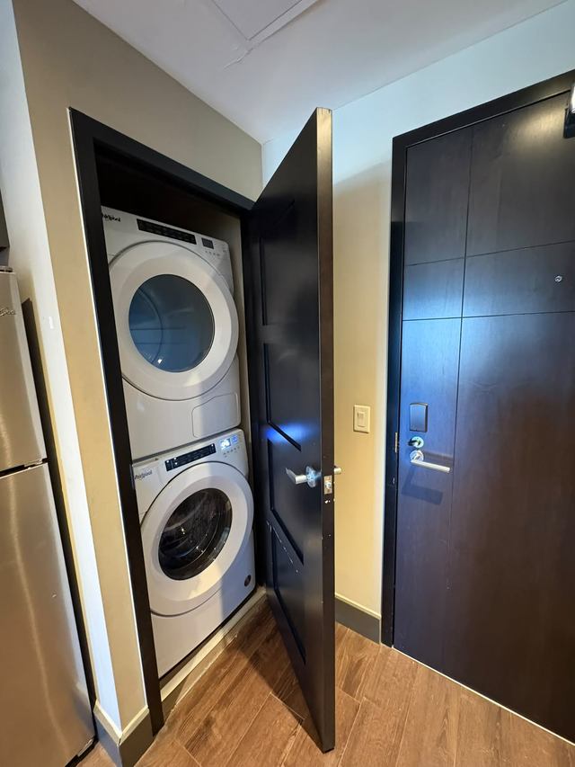 Furnished Room Sublet at ICON 330 near UW | Jan - Apr 2027 | Room ...