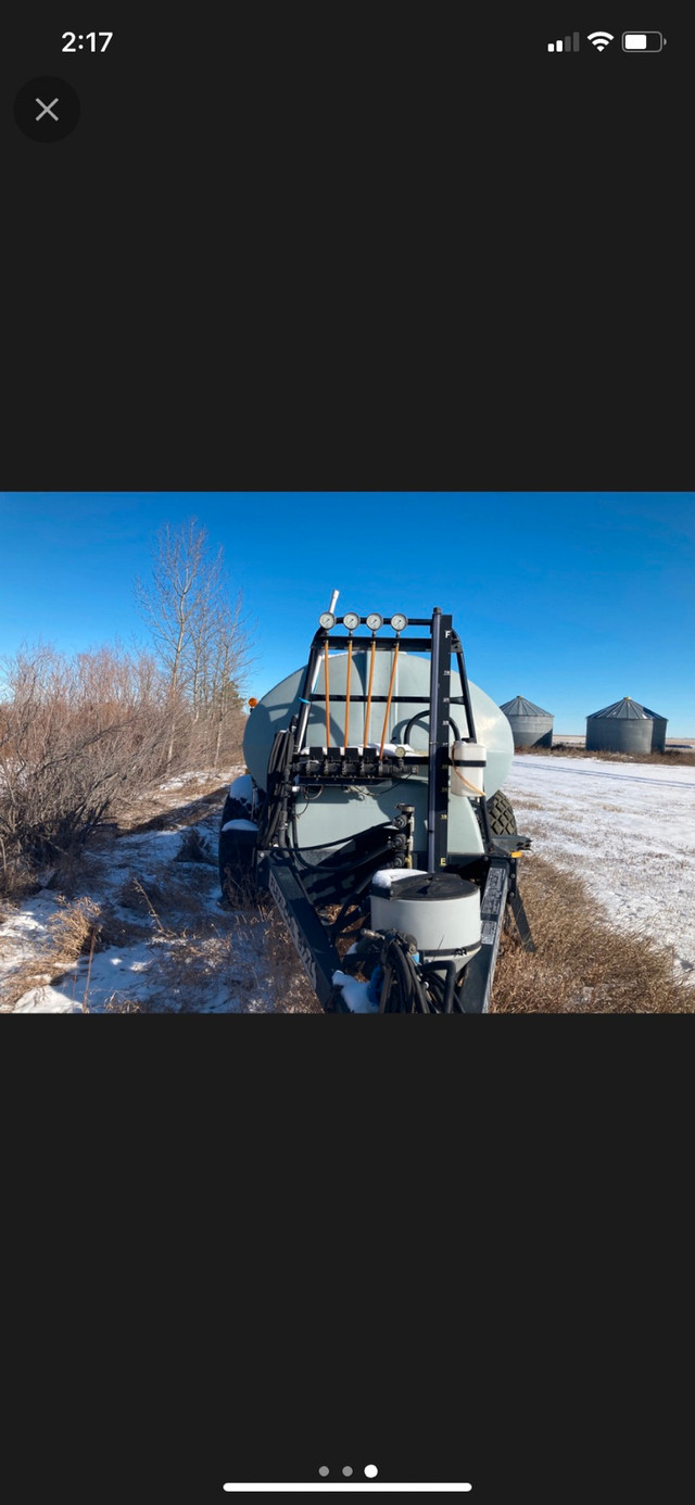 Flexicoil 67XL Pull Type Sprayer in Farming Equipment in Calgary - Image 3