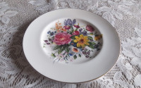 ROYAL WORCESTER BONE CHINA LUNCH PLATE 9"