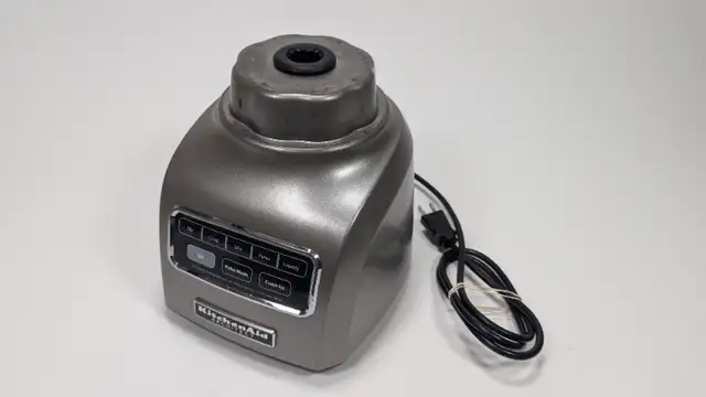 Kitchenaid KSB655 Blender Powered Base Only / Barrhaven in Processors, Blenders & Juicers in Ottawa - Image 2