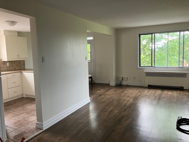 Condo à louer, 2 chambres: Côte-des-Neiges 1er octobre — photo 1