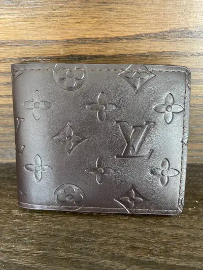 Mens wallet low price with box, View more