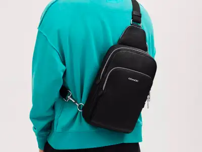 ❤️ COACH Crossbody Leather Sling Bag (Pickup in St. Catharines), View more