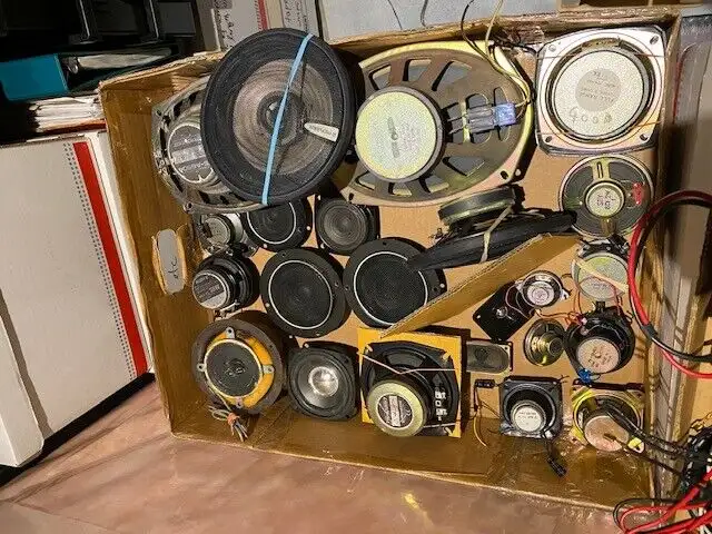 Lots of speakers and tweeters 2 1/2 - 12 inch for DIY or replace in Speakers in Markham / York Region - Image 10