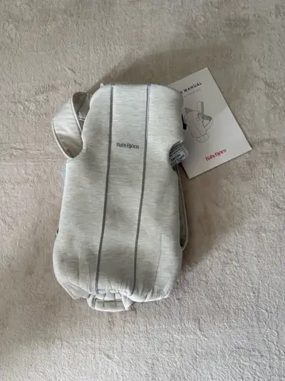 BabyBjörn Carrier Mini, View more