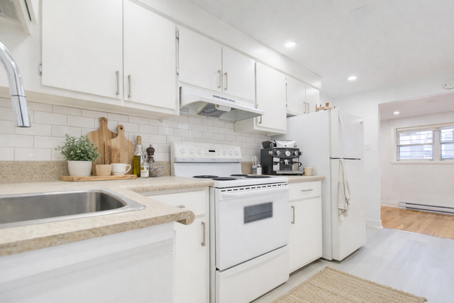 1 Bedroom Apartment | Pet-Friendly | Appliances | Storage | Yard