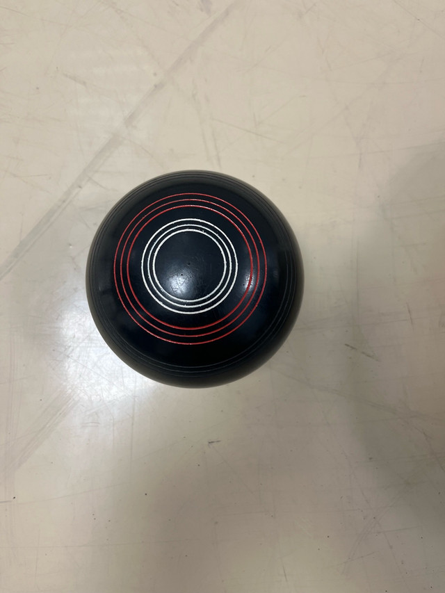 Lawn Bowling Balls with Case in Curling in Oshawa / Durham Region