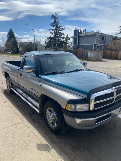 1996 dodge v10 2500 103000kms