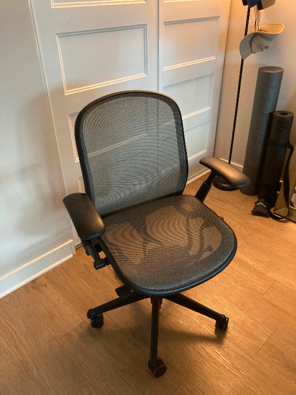 Office/Desk Chair - High quality and in excellent condition | Chairs &  Recliners | Ottawa | Kijiji