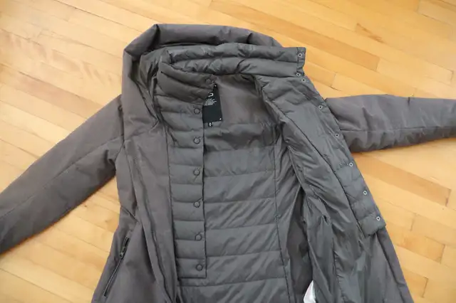 Manteau en duvet CMP femme méd. in Women's - Tops & Outerwear in City of Montréal - Image 7