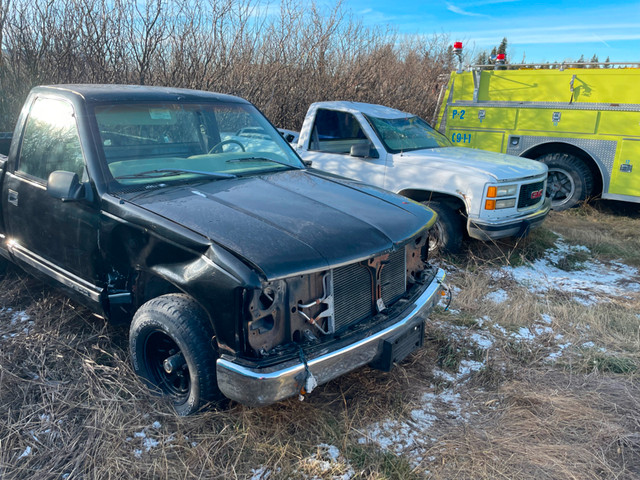 PARTING OUT 20 1988 - 1998 OBS CHEV AND GMC TRUCKS 2 & 4WD PARTS in Other Parts & Accessories in Lethbridge - Image 3