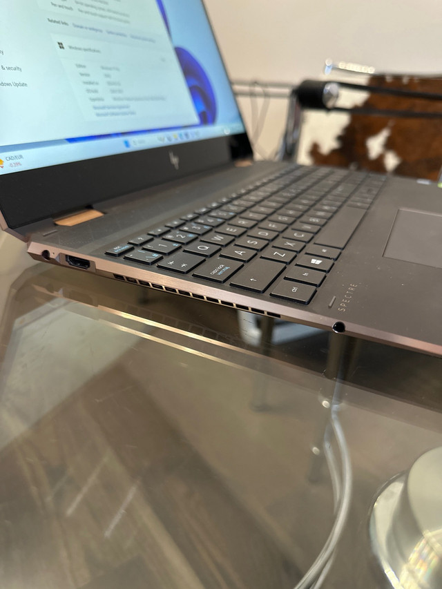 HP Specter Gold - laptop in Laptops in Markham / York Region - Image 3