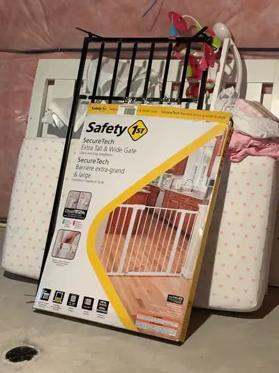 baby crib plus baby gate , View more