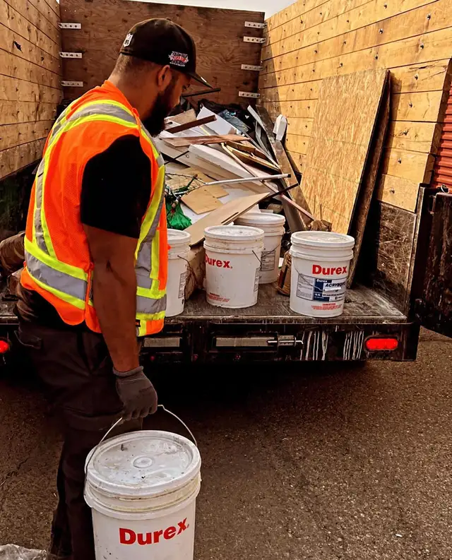 Same day junk removal starting at 40$  780-802-128462864742223873122