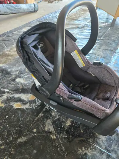 Evenflo infant carseat with base. Good condition.