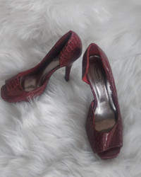 Step Out in Style with Maroon Snakeskin Print Heels - Size 5.5!