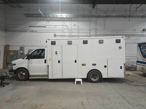 2013 Chevrolet Cutaway Van