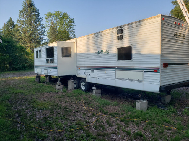 2003 Fleetwood Wildernessl 39' in Travel Trailers & Campers in Oshawa / Durham Region - Image 4