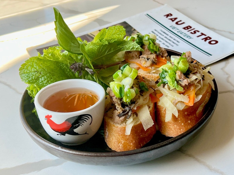 Staff needed Bar, Food & Hospitality Calgary Kijiji