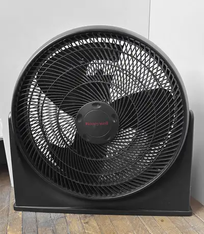 Honeywell 20” 3 speed Fan, View more