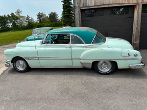 1953 Pontiac Bonneville chieften