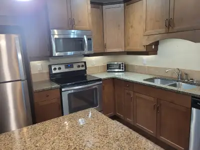 A Fully Furnished one bed room at Landmark Center. This unit is just across from Thompson Rivers Uni...