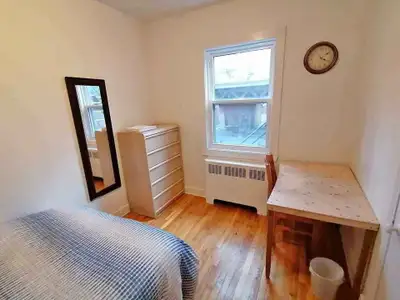 Chambre à louer à partir d'Août 2025 à Montréal Loyer : 509$/mois + charges (~35$ électricité/intern...