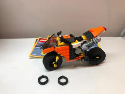 Lego CREATOR à 15$ chacun, View more