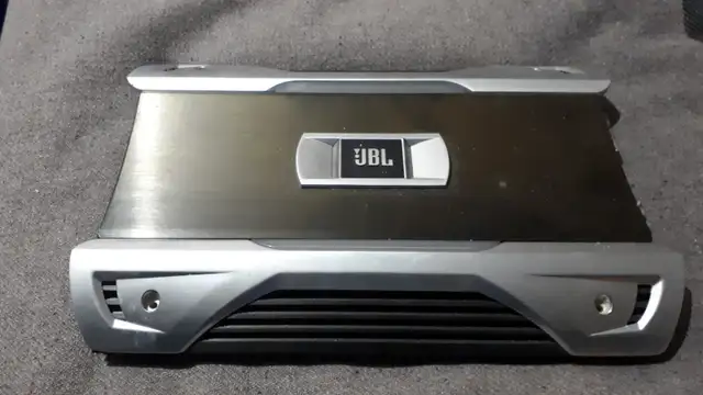 JBL MONOBLOCK  AMP in Stereo Systems & Home Theatre in Calgary - Image 2