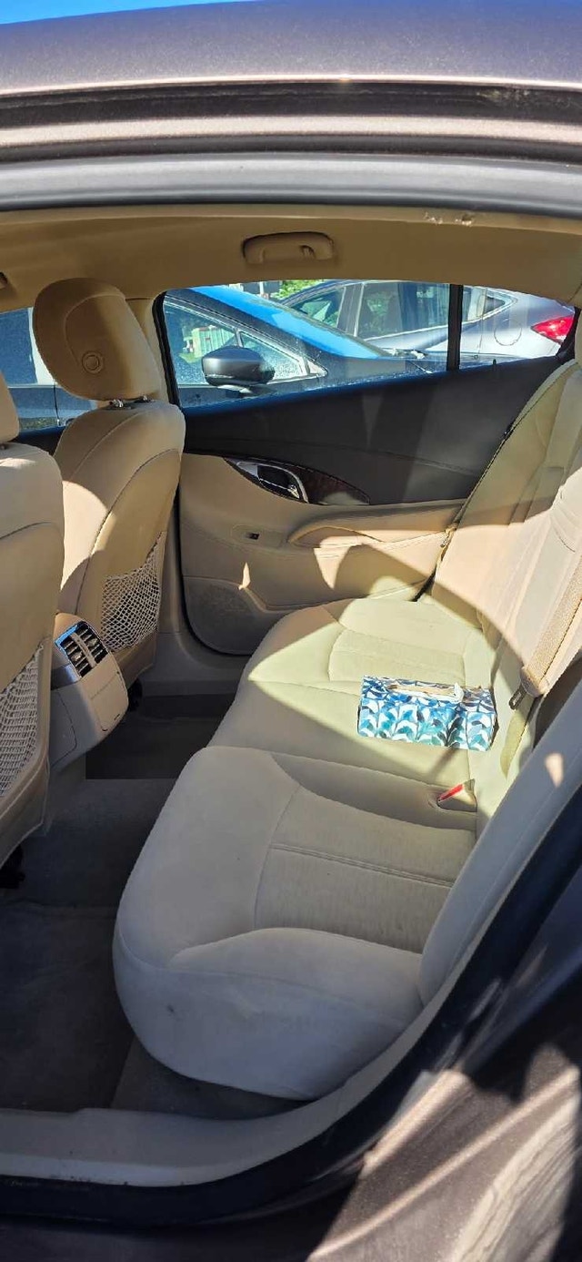 Buick Lacross 2011 — photo 4