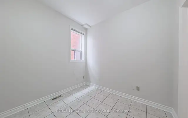 Private Room for Rent with 2 lovely humans and cats- Bloorcourt in Room Rentals & Roommates in City of Toronto - Image 7